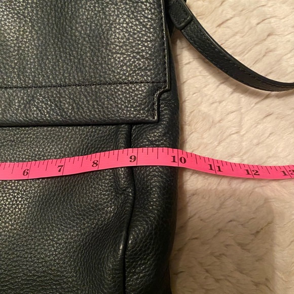 Vince Camuto Black Pebbled Leather Shoulder Bag - Picture 6 of 8